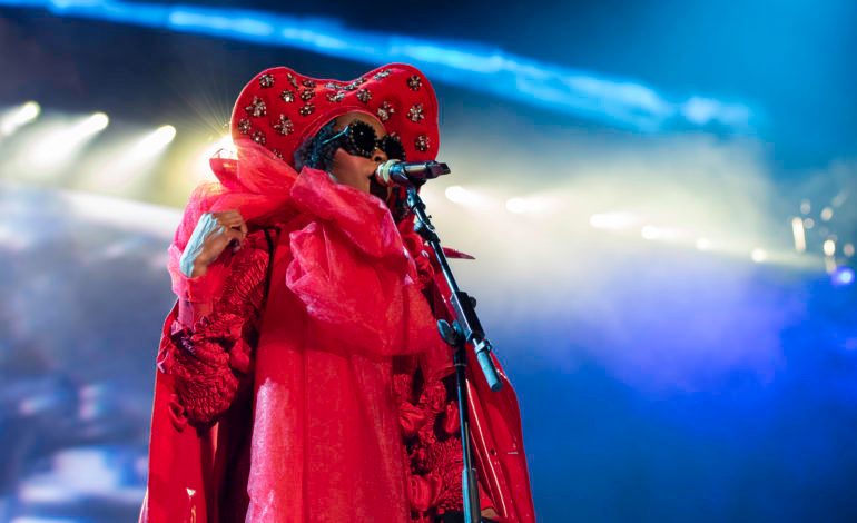 Lauryn Hill Invites Doechii Onstage For Collaborative Performance Of “Doo Wop (That Thing)”