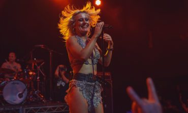 Amyl And The Sniffers Announce New Album Cartoon Darkness For October 2024 Release, Shares New Video For “Chewing Gum”