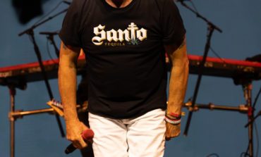 David Lee Roth Cancels Upcoming Tour Dates, Sammy Hagar Invites Him to Las Vegas Residency