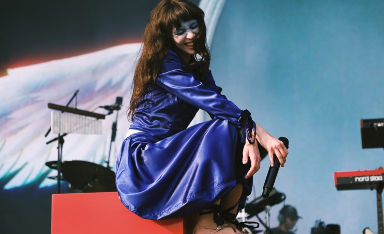 Lollapalooza 2025 Day 1 Photo Review: Julie, Magdalena Bay & Luke Combs Shine Bright