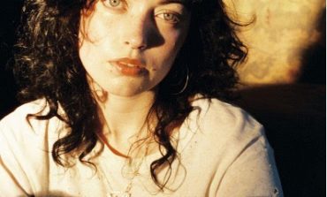 Violet Grohl Shares Aesthetic New Single & Video “Thum”