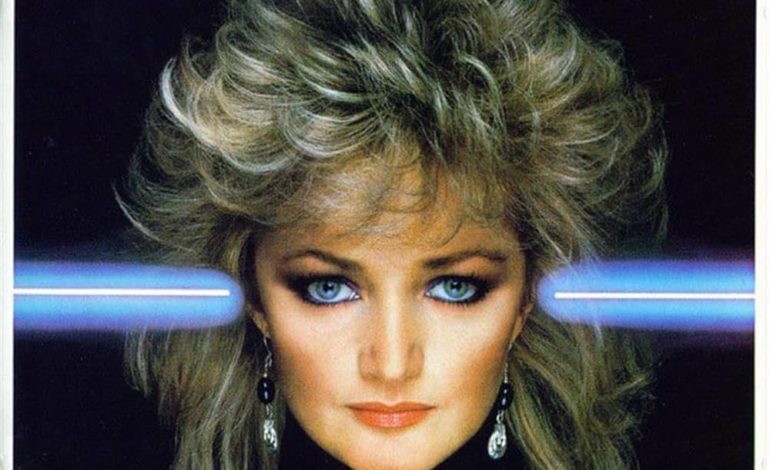 “Total Eclipse Of The Heart” Singer Bonnie Tyler Put In Medically Induced Coma Following Emergency Surgery