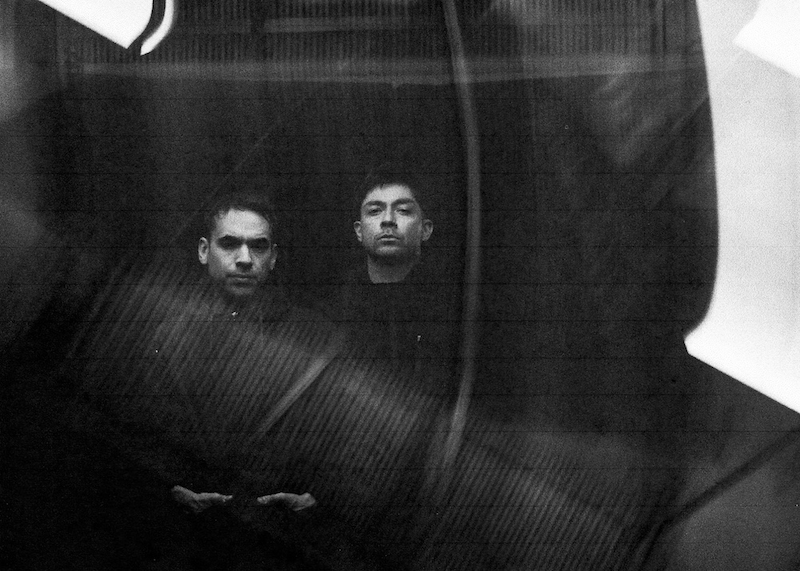 mxdwn Premiere: UNTER STRØM Unveil Electrifying Live Performance Video For "Orynth"