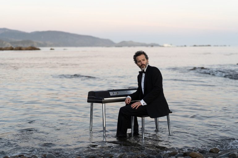 Bret McKenzie Announces Fall 2025 U.S. Tour Dates, Shares New Video “Freak Out City”