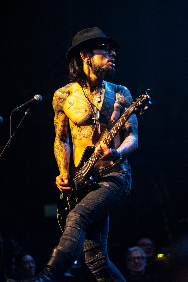 Dave Navarro Says New Jane’s Addiction Album Featuring Classic Lineup Is “More Than Likely Going To Happen”