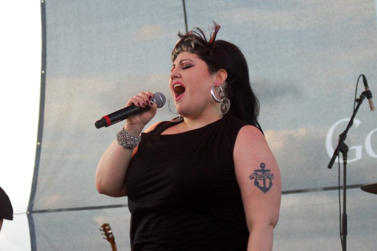 Beth Ditto Joins Jessie Ware For Performance Of Gossip’s “Standing In The Way Of Control”