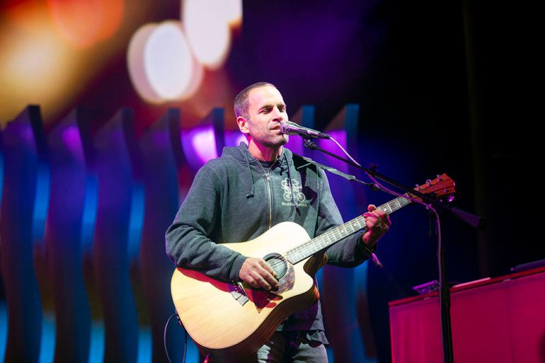 Surfin’ into the Bay Area, Jack Johnson Rides into The Greek Theatre in Berkeley