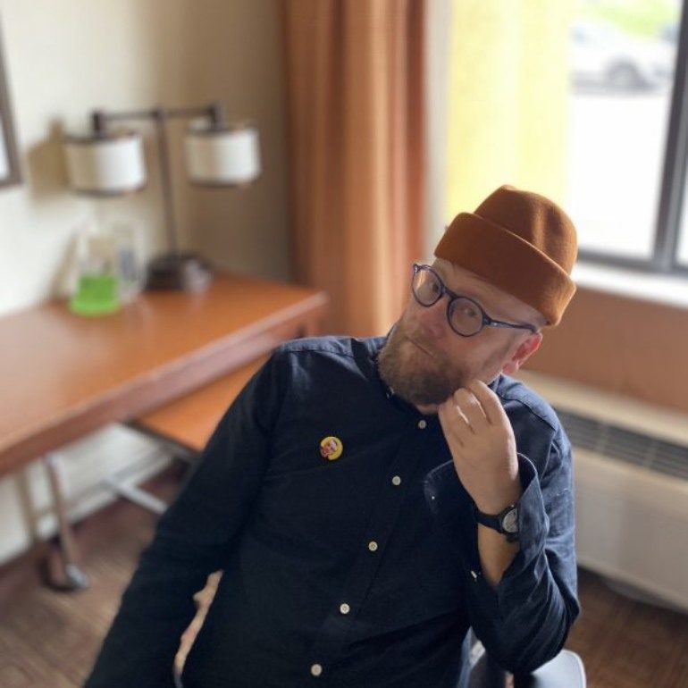 Mike Doughty’s Ghost of Vroom Shares Soothing New Song “Yesterday in California”