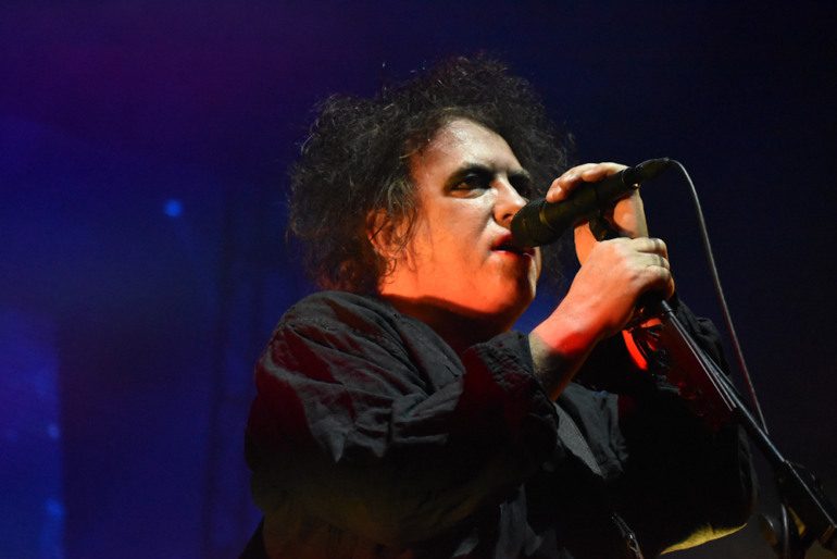 Robert Smith Leaves Twitter, Michael Stipe, Carole King & More Launch ...