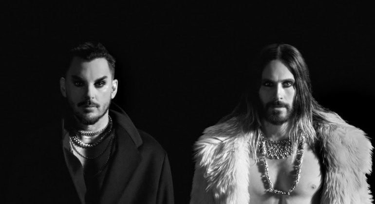 Thirty Seconds To Mars Joined By My Chemical Romance’s Mikey Way For Performance Of “Attack” During Alter Ego Set