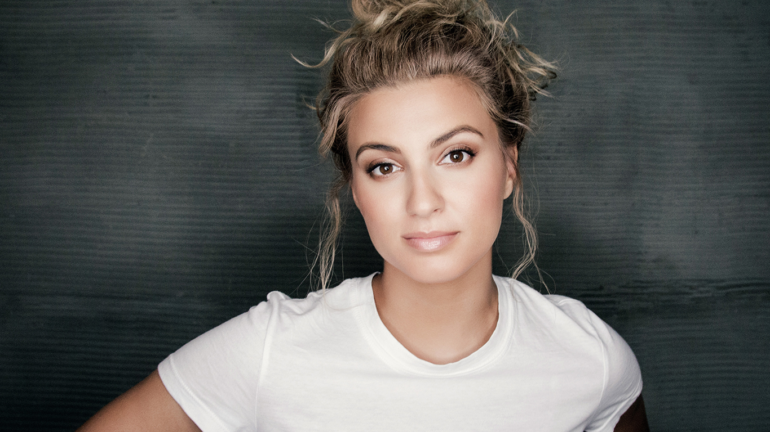 Tori Kelly Recovering After Being Hospitalized For Blood Clots: ‘It’s Been A Scary Few Days’