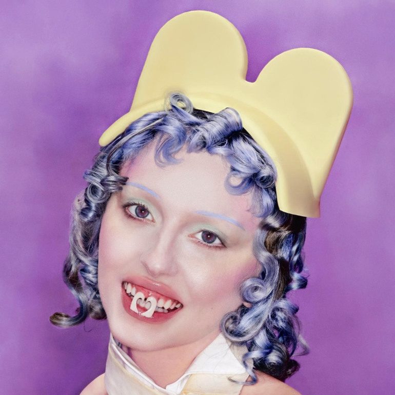 Album Review: Ashnikko – Smoochies