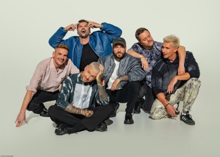 Electric Callboy Covers Sum 41’s “Still Waiting”