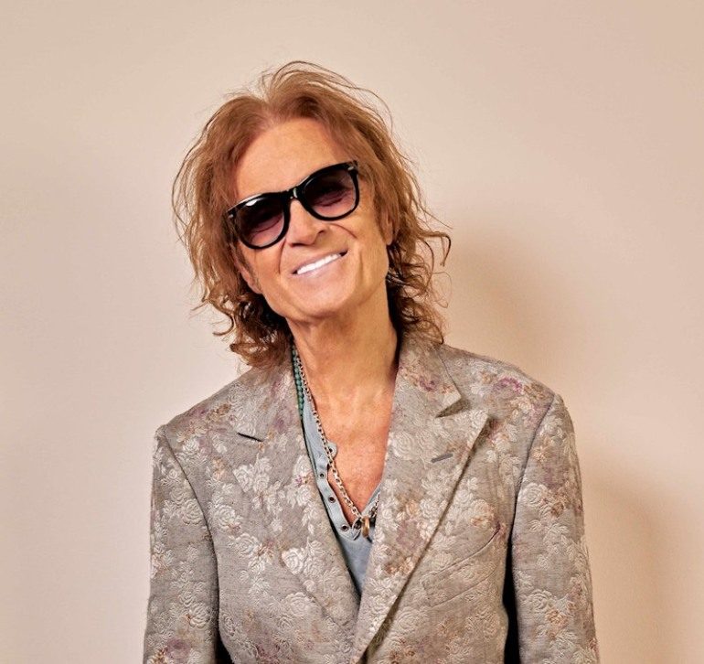 Glenn Hughes On Streaming’s Music Industry Effect: “I Don’t Like Streaming. People Buy An Album, Listen To One Or Two Songs, And It’s Done”