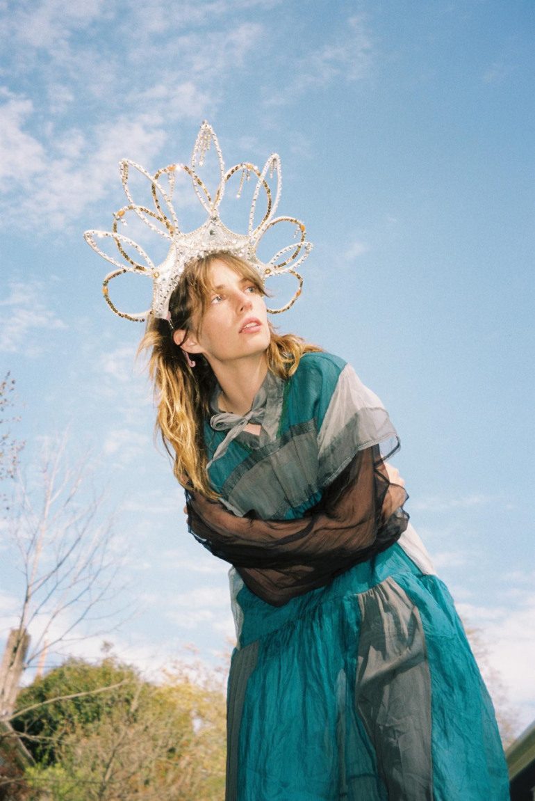 Maya Hawke Announces New EP Clipped Wings For October 2024 Release & Spring 2025 Tour Dates, Share New Single “Kamikaze Comic”