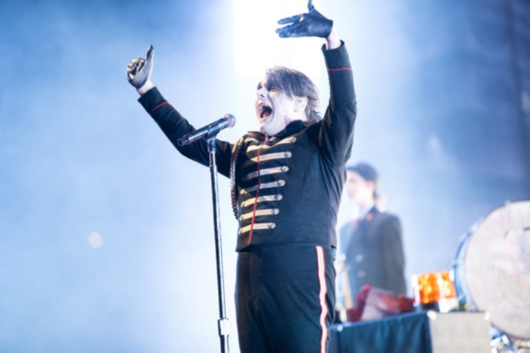 Billy Corgan Performs “Bullet With Butterfly Wings” With MCR at Their Chicago Concert