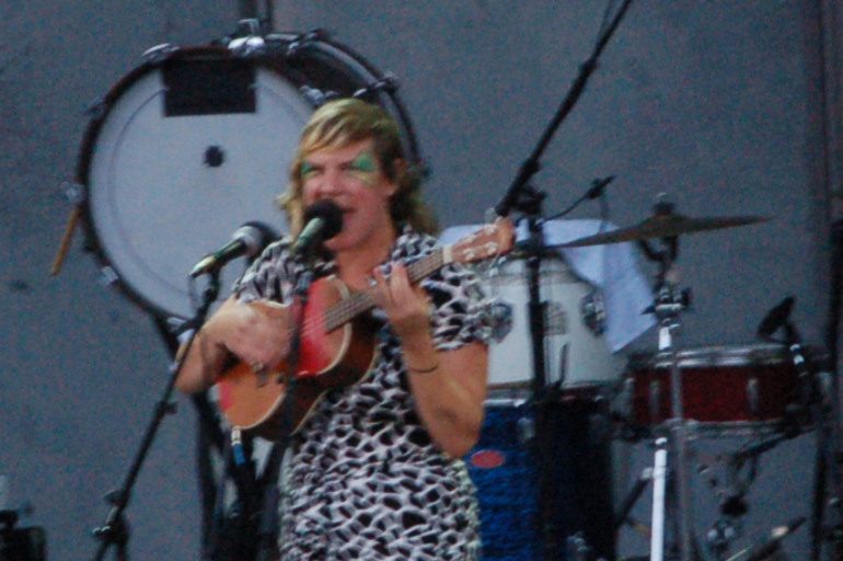 Tune-Yards Share New Dynamic New Single & Video “How Big Is The Rainbow”