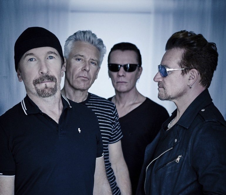 U2 Pays Tribute To Shane MacGowan With Live Cover Of The Pogues “A Rainy Night in Soho”